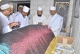 Offering the Ghilaaf on the Qabr-e-Mubaarak